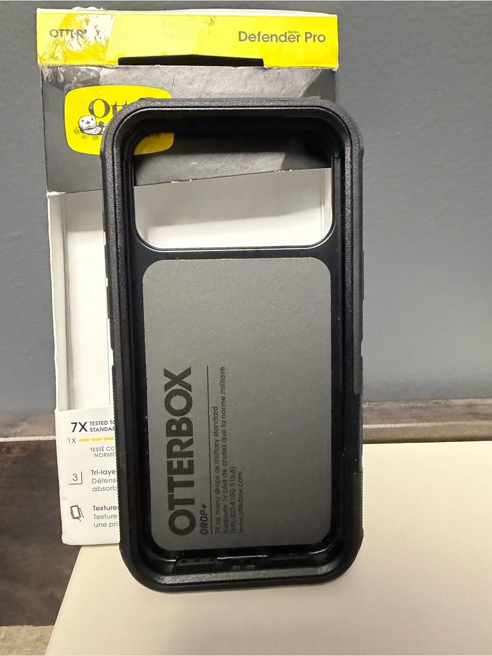 OtterBox Defender Pro for IPhone 17 Pro Max, Black, NWT